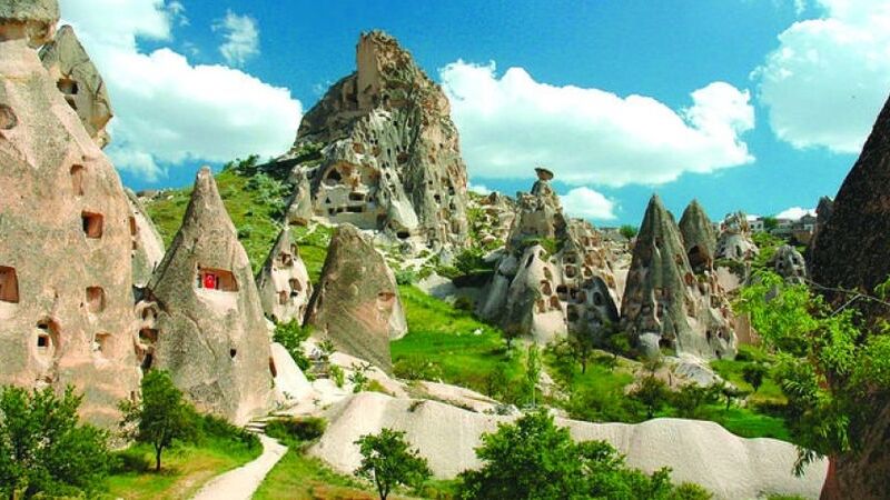  OTOBÜSLÜ KAPADOKYA TURU  3 GÜN 3 GECE  (2025)