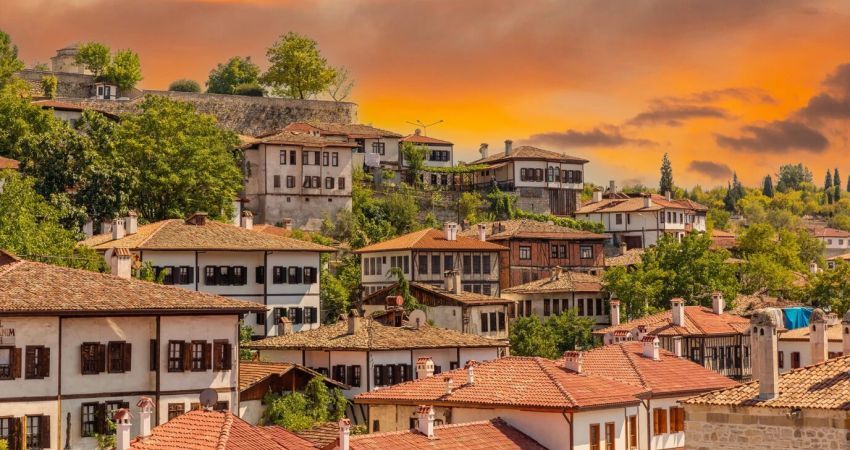 Göllerden Falezlere: Batı Karadeniz Esintisi Abant, Gölcük, Safranbolu, Zonguldak, Düzce