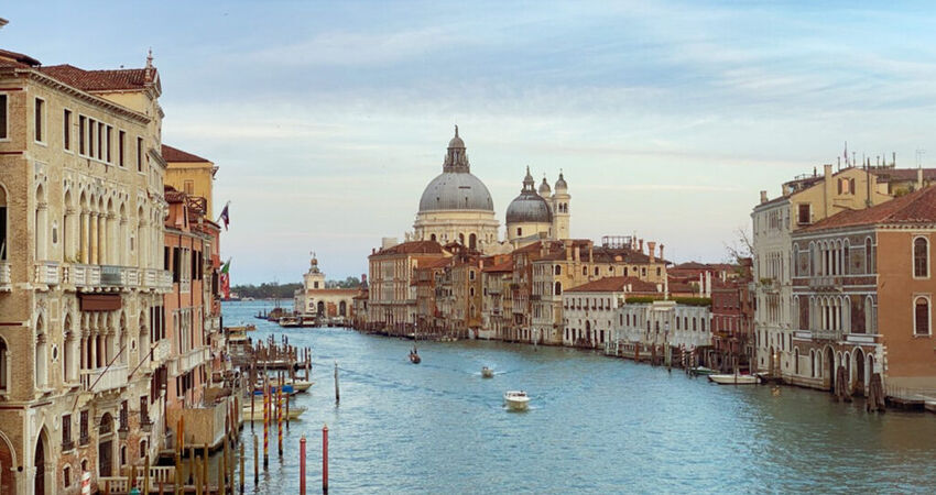 Uçaklı İtalya Turu İzmir`den Direkt Uçuş (Sezon 2026)