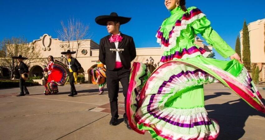 Express Barcelona Turu (Sevgililer Günü Özel)