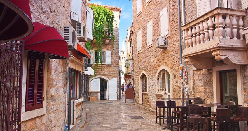 BUDVA RÜYASI TURU AIR MONTENEGRO İLE İZMİR ÇIKIŞLI