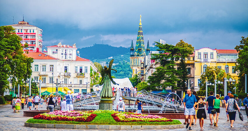 İzmir'den Vizesiz Uçakla Batum Tiflis Kars Turu